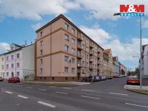 Prodej bytu 2+1, Cheb, Na Hradčanech, 54 m2