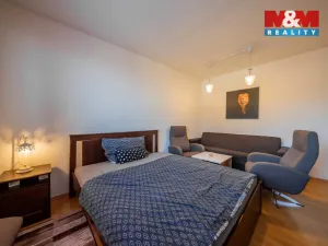 Prodej bytu 2+1, Uherčice, 62 m2