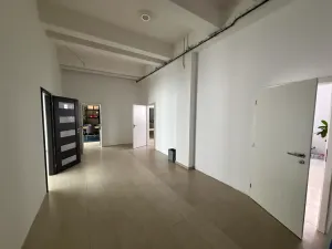 Pronájem kanceláře, Opava, Provaznická, 430 m2