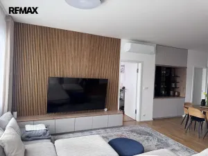 Prodej bytu 4+kk, Praha - Libeň, Zenklova, 118 m2