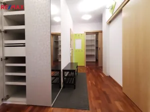 Pronájem bytu 4+kk, Praha - Hrdlořezy, Hrdlořezská, 99 m2
