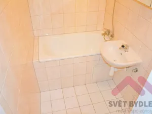 Pronájem bytu 2+1, Praha - Řepy, Makovského, 41 m2