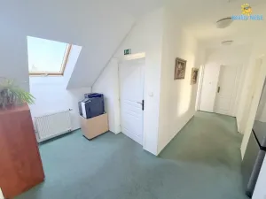 Pronájem kanceláře, Praha - Kunratice, Vídeňská, 390 m2