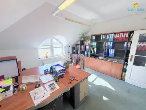 Pronájem kanceláře, Praha - Kunratice, Vídeňská, 390 m2