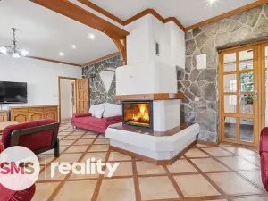 Prodej apartmánu, Štítary, 665 m2