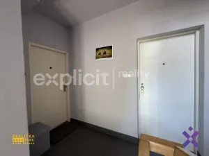 Pronájem bytu 1+kk, Zlín, M. Knesla, 20 m2