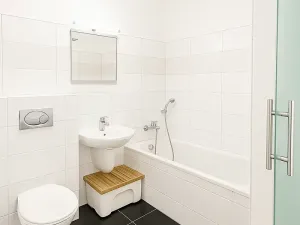 Pronájem bytu 2+kk, Praha - Záběhlice, Choceradská, 57 m2