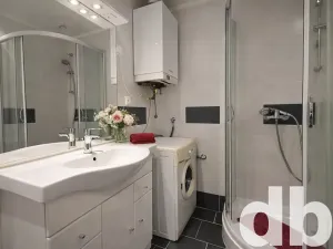 Pronájem bytu 2+kk, Karlovy Vary, náměstí Republiky, 55 m2