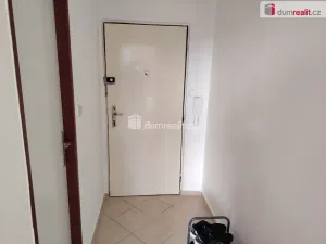 Pronájem bytu 1+kk, Děčín - Děčín III-Staré Město, Jezdecká, 19 m2