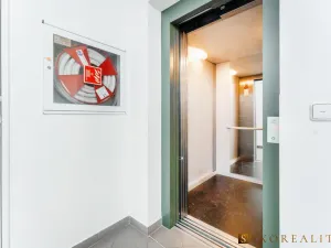 Prodej bytu 1+kk, Praha - Vysočany, Jana Přibíka, 27 m2