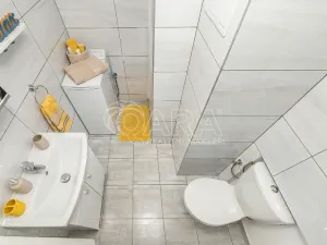 Prodej bytu 1+kk, Kralupy nad Vltavou - Lobeček, nám. Mládežníků, 26 m2