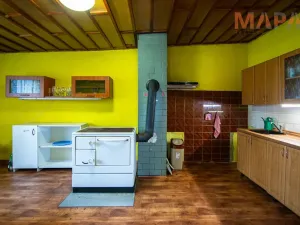 Prodej rodinného domu, Březno - Střezov, 200 m2