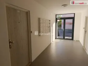 Pronájem bytu 1+kk, Děčín - Děčín I-Děčín, Karla Čapka, 30 m2