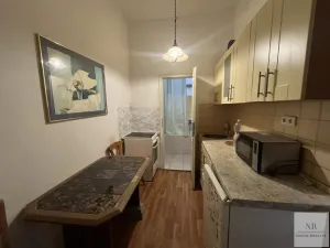 Pronájem bytu 2+1, Karlovy Vary, Pod Jelením skokem, 42 m2