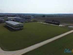 Prodej komerčního pozemku, Přerov - Přerov VIII-Henčlov, Zakladatelů, 10500 m2