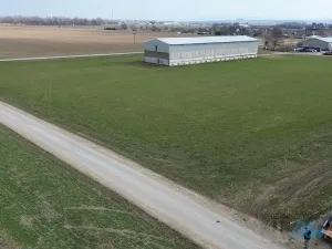 Prodej komerčního pozemku, Přerov - Přerov VIII-Henčlov, Zakladatelů, 10500 m2