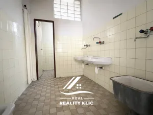 Prodej komerční nemovitosti, Kopřivnice, Obránců míru, 1402 m2