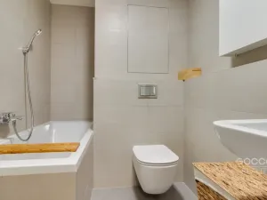 Prodej bytu 2+kk, Praha - Uhříněves, Oty Bubeníčka, 52 m2