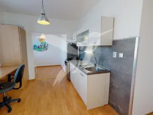 Pronájem bytu 2+1, Plzeň, Bzenecká, 68 m2