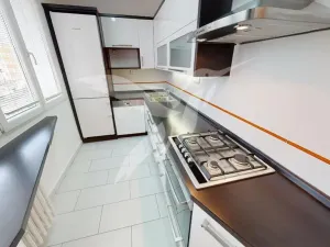 Pronájem bytu 3+1, Plzeň, Pod Vrchem, 66 m2