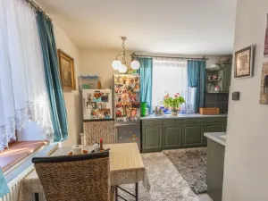 Prodej rodinného domu, Polepy - Okna, 211 m2