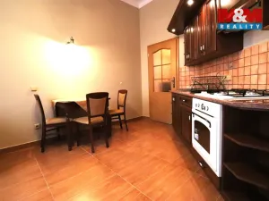 Pronájem bytu 1+1, Karlovy Vary, Svahová, 50 m2