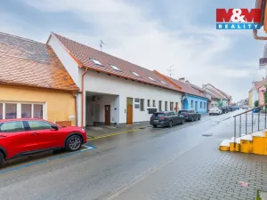 Prodej bytu 1+kk, Mikulov, Koněvova, 23 m2