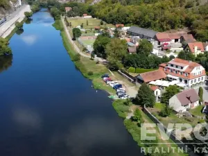 Prodej komerční nemovitosti, Srbsko, K Přívozu, 458 m2