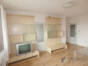 Pronájem bytu 3+1, Praha, Proutěná, 71 m2