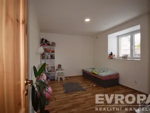 Prodej rodinného domu, Zásmuky - Nesměň, 72 m2