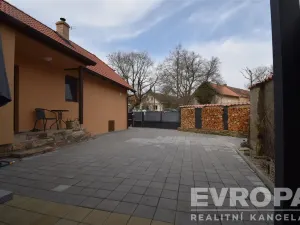 Prodej rodinného domu, Zásmuky - Nesměň, 72 m2