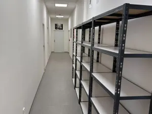 Pronájem obchodního prostoru, Praha - Kunratice, Dobronická, 79 m2