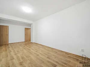 Pronájem bytu 3+1, Pardubice - Zelené Předměstí, Pichlova, 65 m2