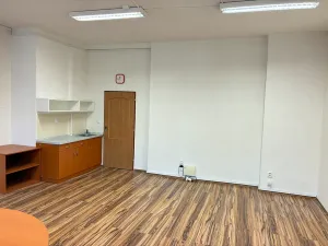 Pronájem kanceláře, Karlovy Vary, T. G. Masaryka, 40 m2