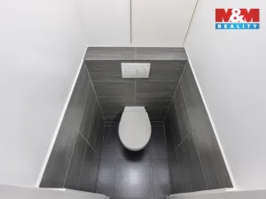 Pronájem bytu 2+1, Praha - Malešice, Počernická, 51 m2