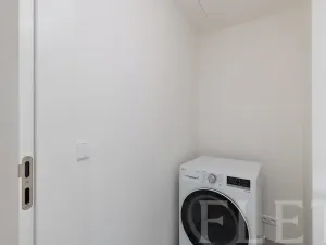 Pronájem bytu 2+kk, Praha - Smíchov, Luciana Blagy, 55 m2