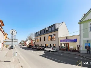 Pronájem ordinace, Praha - Vinoř, Mladoboleslavská, 92 m2