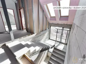 Pronájem ordinace, Praha - Vinoř, Mladoboleslavská, 305 m2