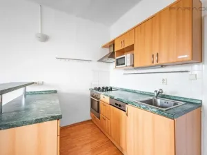 Pronájem bytu 2+kk, Praha - Vršovice, 28. pluku, 48 m2