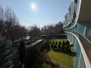 Pronájem bytu 2+kk, Praha - Smíchov, Na Hřebenkách, 66 m2