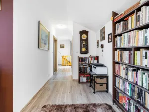 Prodej atypického bytu, Karlovy Vary, Raisova, 121 m2