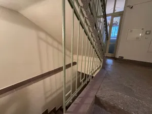 Prodej obchodního prostoru, Karlovy Vary, Moravská, 71 m2