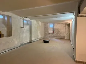 Prodej obchodního prostoru, Karlovy Vary, Moravská, 71 m2