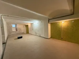 Prodej obchodního prostoru, Karlovy Vary, Moravská, 71 m2