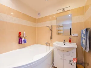 Prodej bytu 3+1, Hradec Králové - Nový Hradec Králové, třída Edvarda Beneše, 98 m2