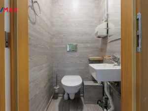 Prodej obchodního prostoru, Karlovy Vary - Rybáře, Konečná, 72 m2