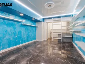 Prodej obchodního prostoru, Karlovy Vary - Rybáře, Konečná, 72 m2