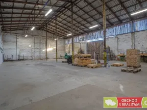 Pronájem výrobních prostor, Morašice, 2710 m2