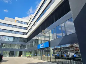 Pronájem obchodního prostoru, Praha - Vysočany, Poděbradská, 700 m2