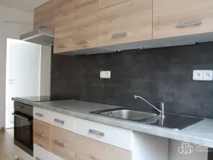 Pronájem bytu 2+1, Sokolov, U Divadla, 58 m2